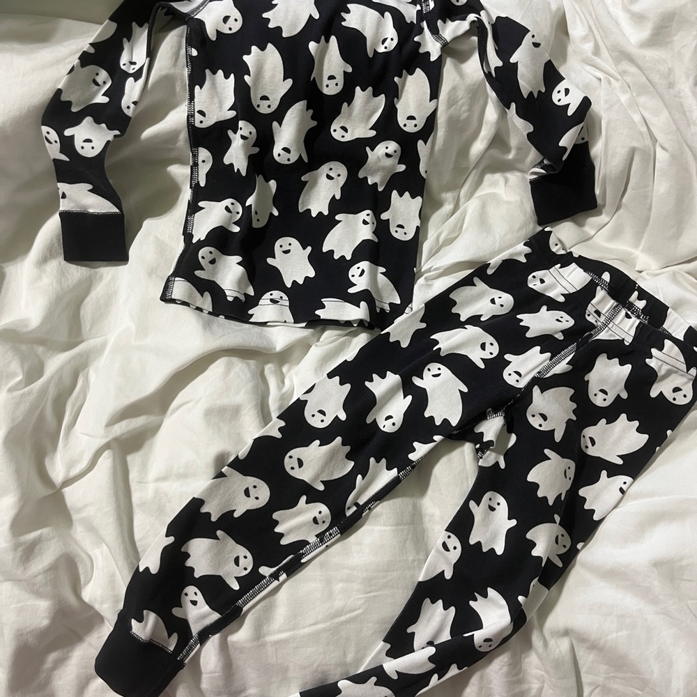 Hanna Andersson Black and White Ghost Pajama Set- Halloween